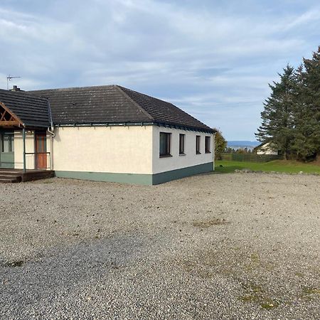 Carnegie Lodgings Room Lets Tain Exterior photo