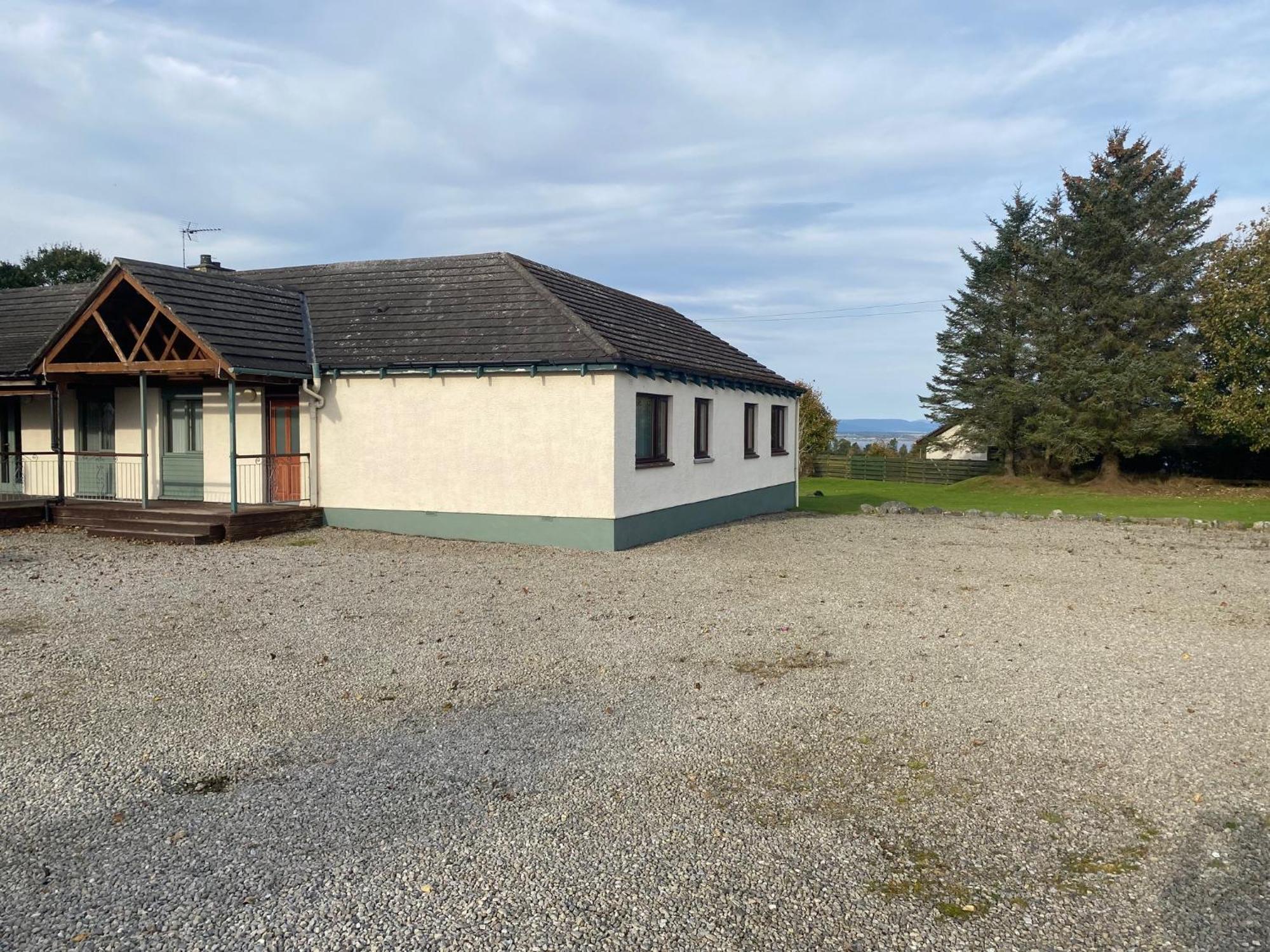 Carnegie Lodgings Room Lets Tain Exterior photo